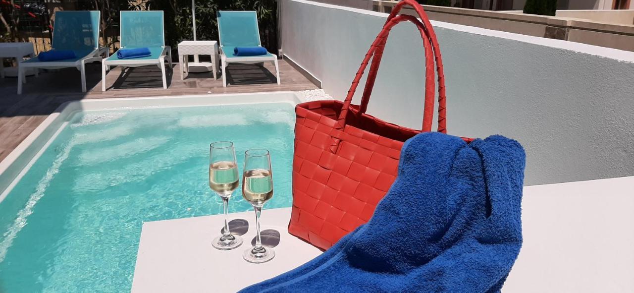 The Central Villa - Kassiopi Corfu Villas Bagian luar foto