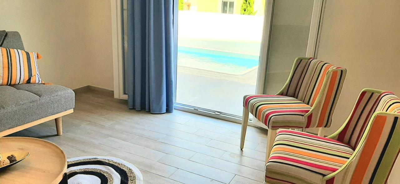 The Central Villa - Kassiopi Corfu Villas Bagian luar foto