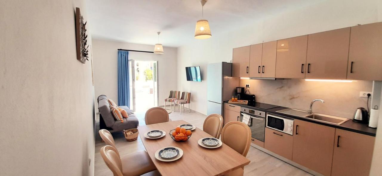 The Central Villa - Kassiopi Corfu Villas Bagian luar foto