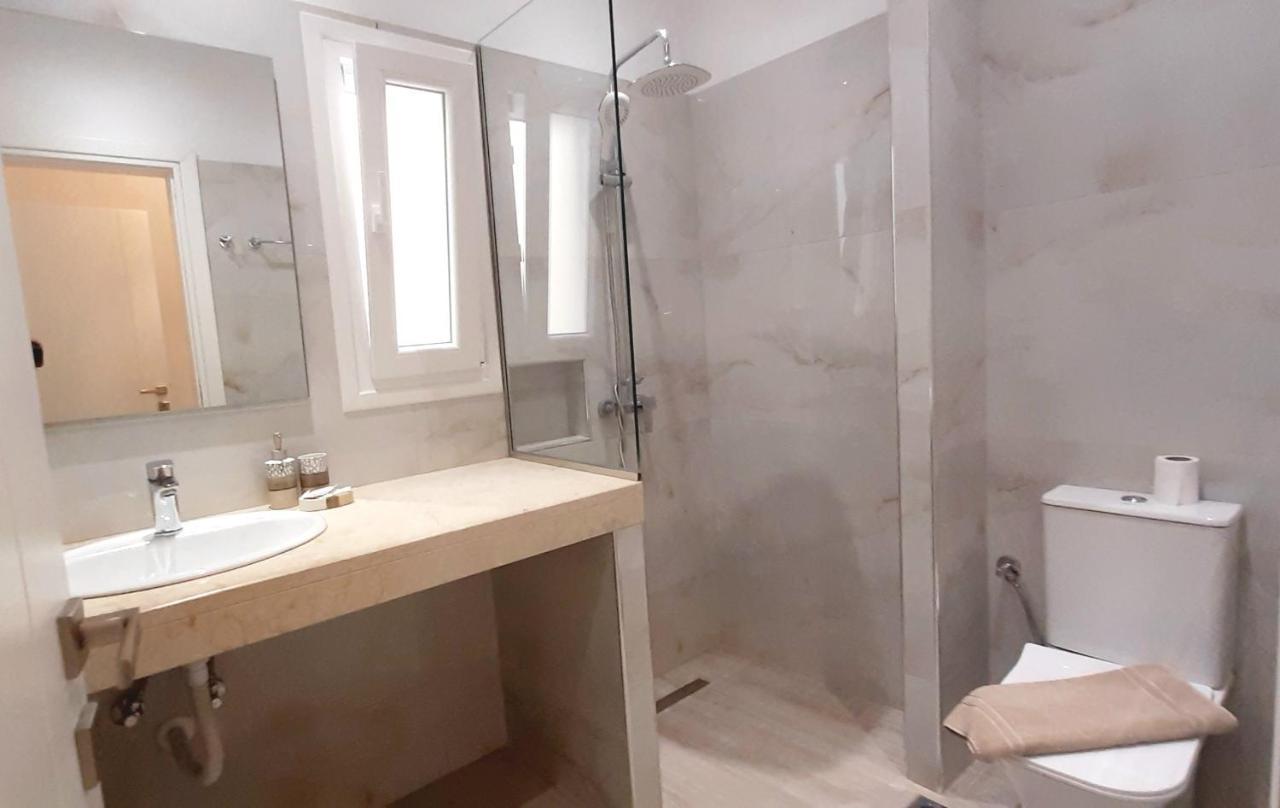 The Central Villa - Kassiopi Corfu Villas Bagian luar foto